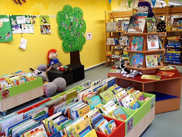 Stadtbibliothek Auerbach Innenansicht