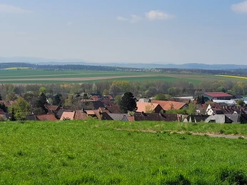 Ruhebank bei den Hühnern 2.jpg