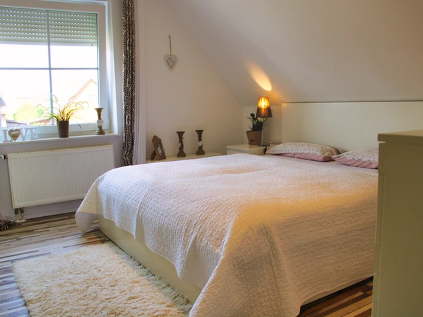 Schlafzimmer in der Ferienwohnung Ott Schlafzimmer in der Ferienwohnung Ott