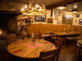 Berggasthof Zwischbergen Berggasthof Zwischbergen