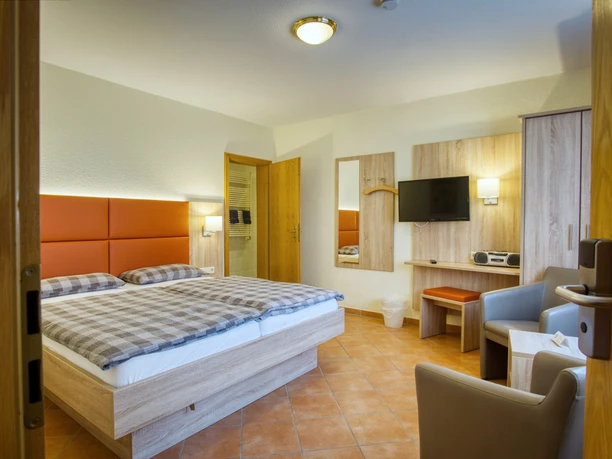 Doppelzimmer-thieshof.jpg