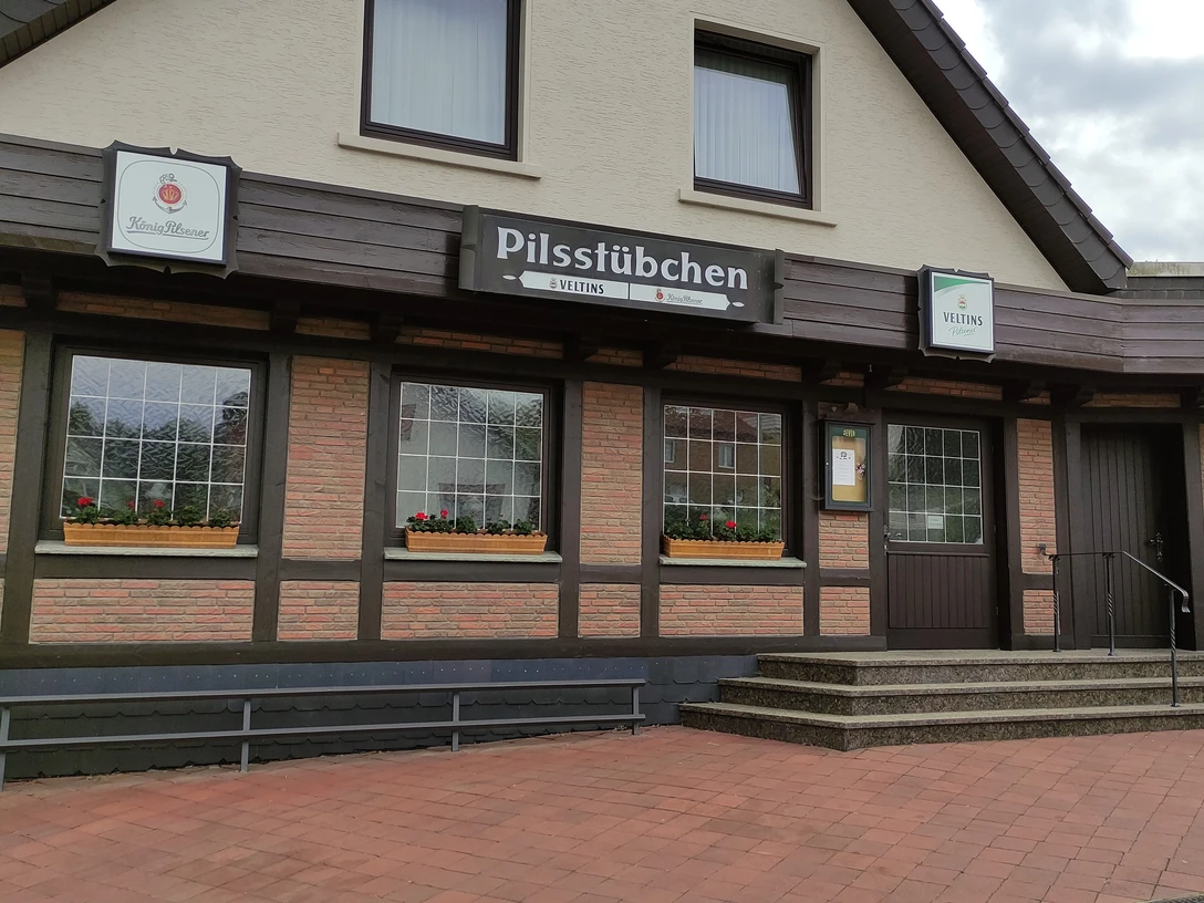 Die Gaststätte "Pilsstübchen" von vorne.