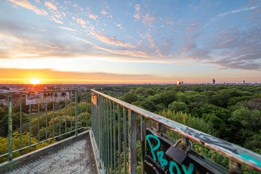 Sonnenaufgang vom Wackelturm im Rosental - Grünes Leipzig Sonnenaufgang vom Wackelturm im Rosental