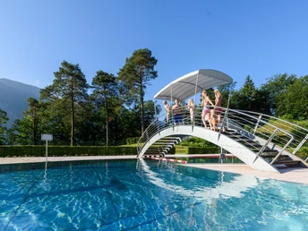 Alpenschwimmbad Oberau im ZugspitzLand