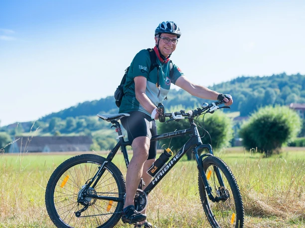Bild eines Radfahrer auf seiner Tour durch Bad Driburg.