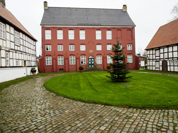 OFS_Stadtmuseum außen_Stefan_Polte (1).jpg