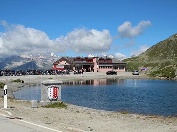 Nufenenpass
