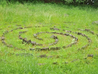 labyrinth-steinbruch-hengboehl.jpg