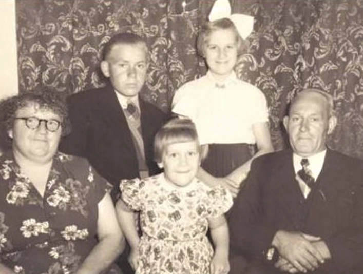 Grensweg 17 Falke - Tenfelde.jpg