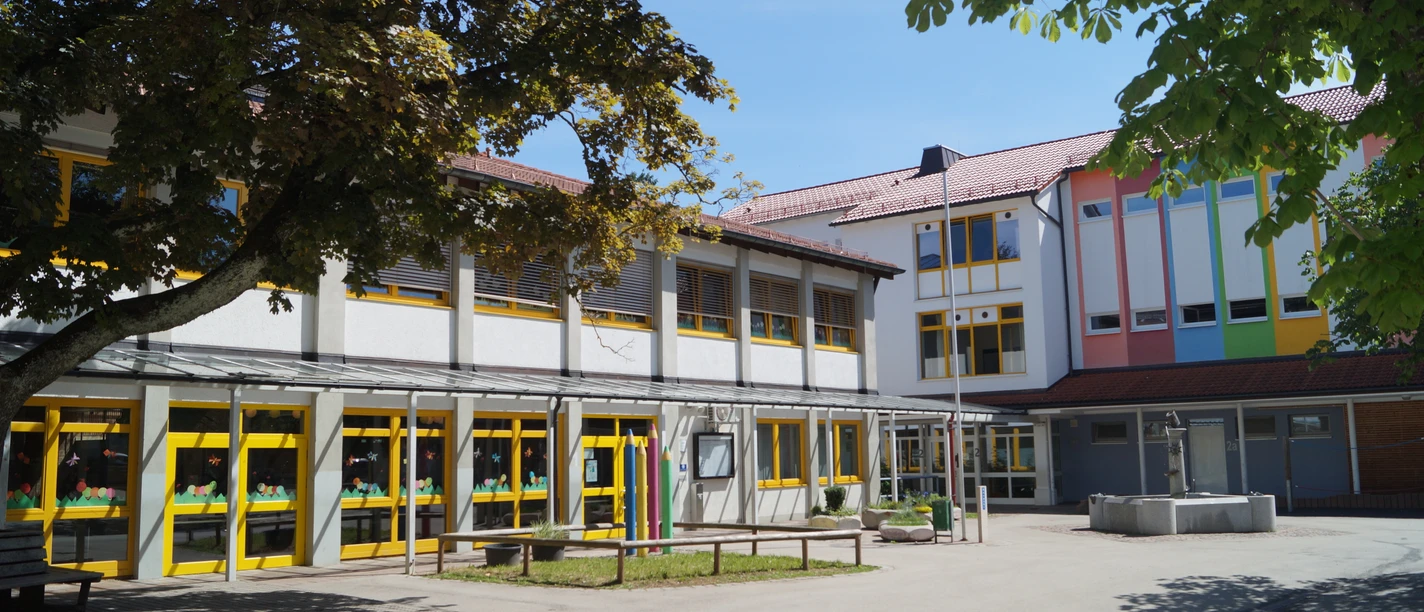 Pfarrer-Kneipp-Schule 1.JPG