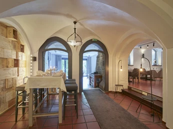 Minden - Paradiso Gewölbe.jpg Das Bild zeigt bauliches Gewölbe im Innern des Restaurants.