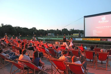 Sommerkino-Scheibenholz_Kino-Film-Freizeit_Scheibenholz_leipzig.travel.jpg