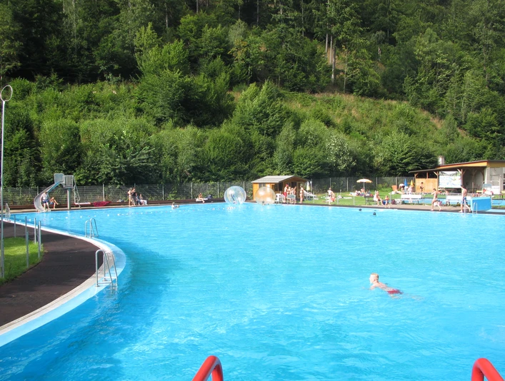 Freibad-Zorge-1.jpg