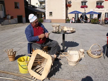 Oswald Jordan Tschiffru.jpg Aufnahme von Oswald Jordan bei der ArbeitPhoto of Oswald Jordan at workPhoto d'Oswald Jordan au travail
