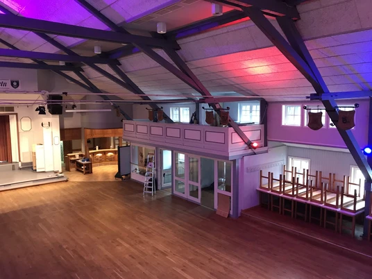 schuetzenhalle-usseln-eingang c) schuetzenverein-usseln.jpg