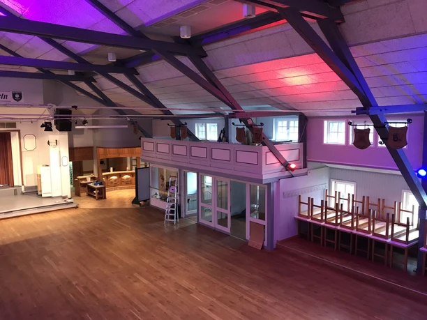 schuetzenhalle-usseln-eingang c) schuetzenverein-usseln.jpg