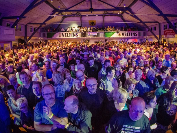 Party in der Schützenhalle Usseln Party in der Schützenhalle Usseln