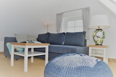 Wohnzimmer-FeWo-Flut-Haus-Wittduen.jpg Wohnzimmer-FeWo-Flut-Haus-Wittduen
