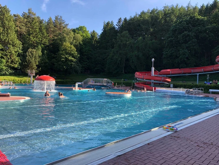 Erlebnisfreibad Burg