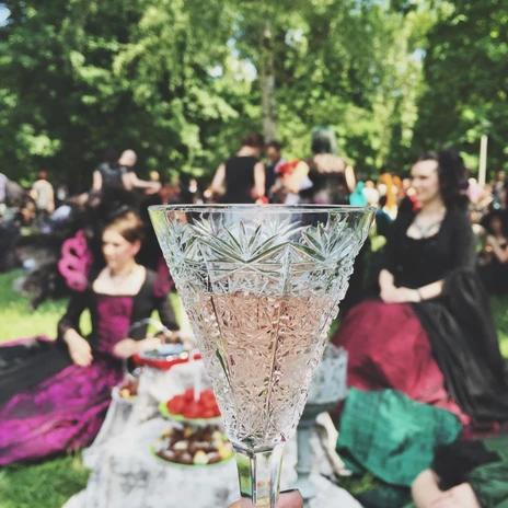 Pique-nique victorien au Wave Gotik Treffen de Leipzig
