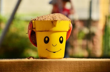 sandpit-1345726_1920 c) congerdesign-pixabay.jpg