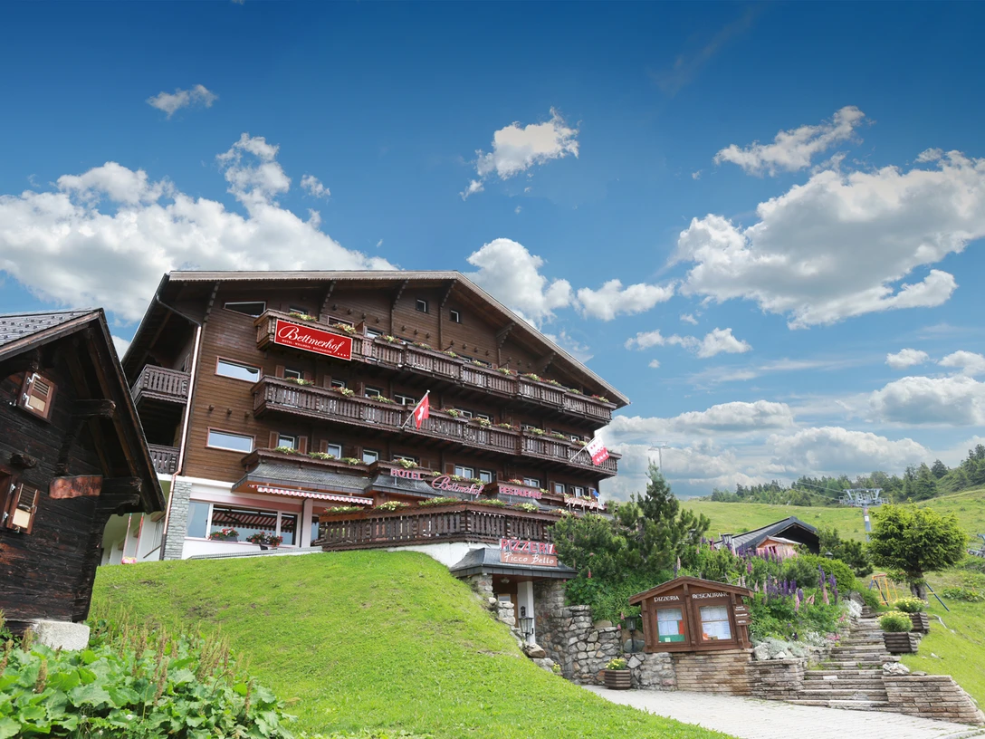 Hotel_Bettmerhof_Sommer_Bettmeralp.jpg