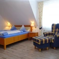 Schlafzimmer-FeWo-Neptun-Haus-Katharina.jpg Schlafzimmer-FeWo-Neptun-Haus-Katharina