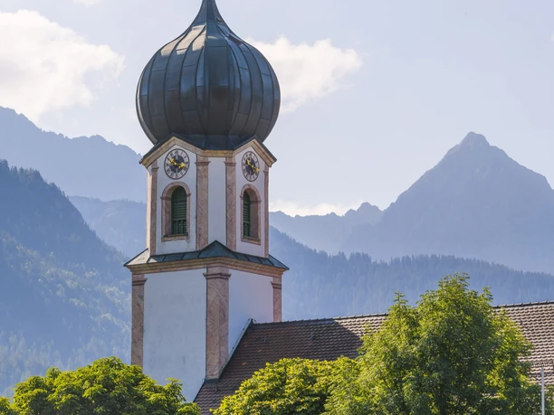 Kirche St. Sebastian in Krün Sommer