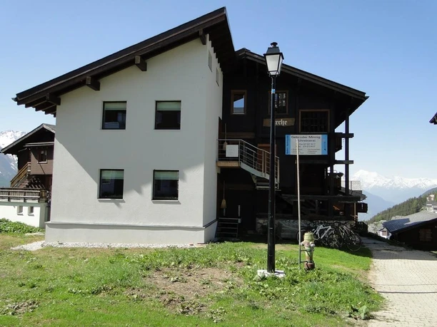 Aussenansicht Arche Sommer 1