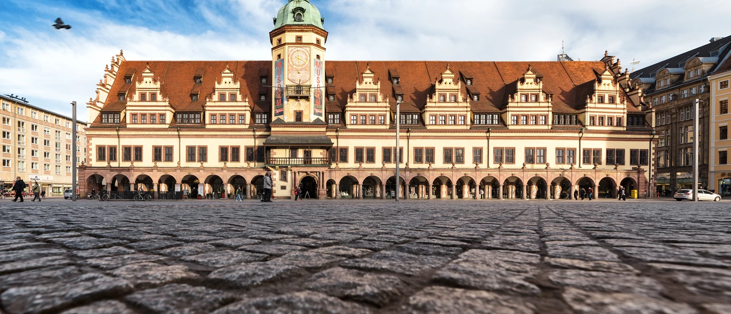 Blick auf das Alte Rathaus und den Markt, Geschichte, Stadtgeschichtliches Museum, Kultur, Sehenswürdigkeiten, Architektur