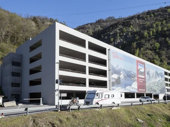 Parkinig Betten Talstation in der Aletsch Arena