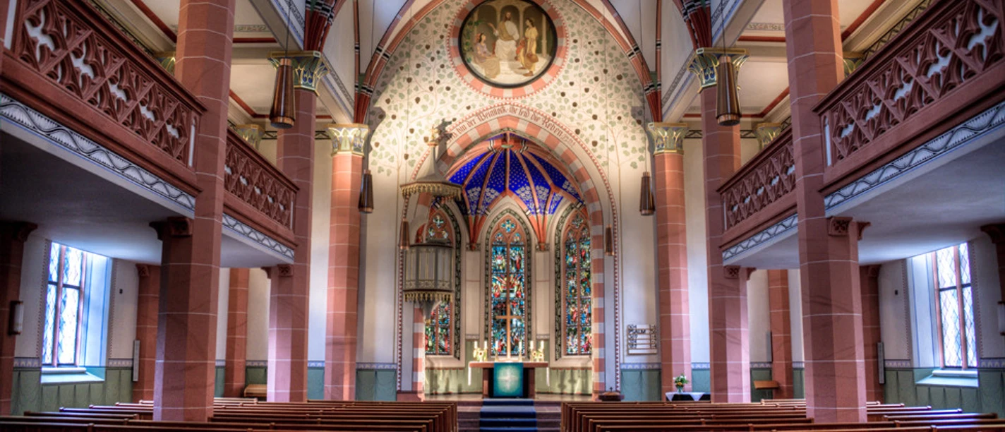 Heilig Kreuz Kirche in Loffenau im Murgtal_Innenraum_Fotograf compusign.de