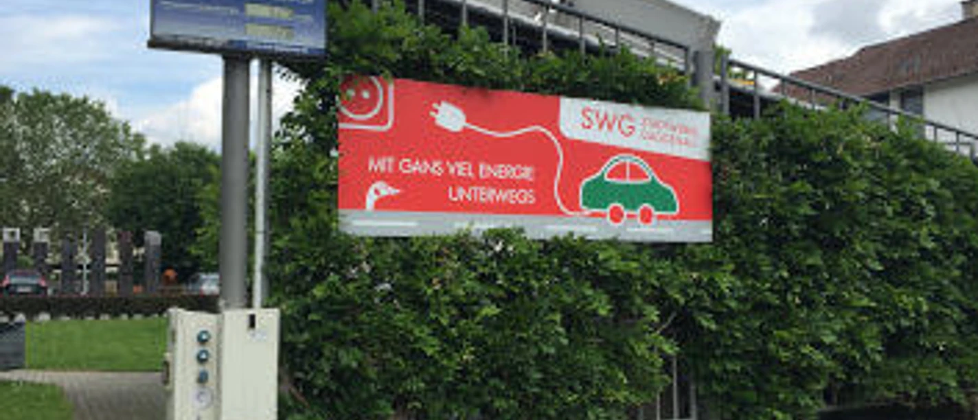 Ihre-Stadtwerke-Dienstleistungen-Elektrotankstelle-1