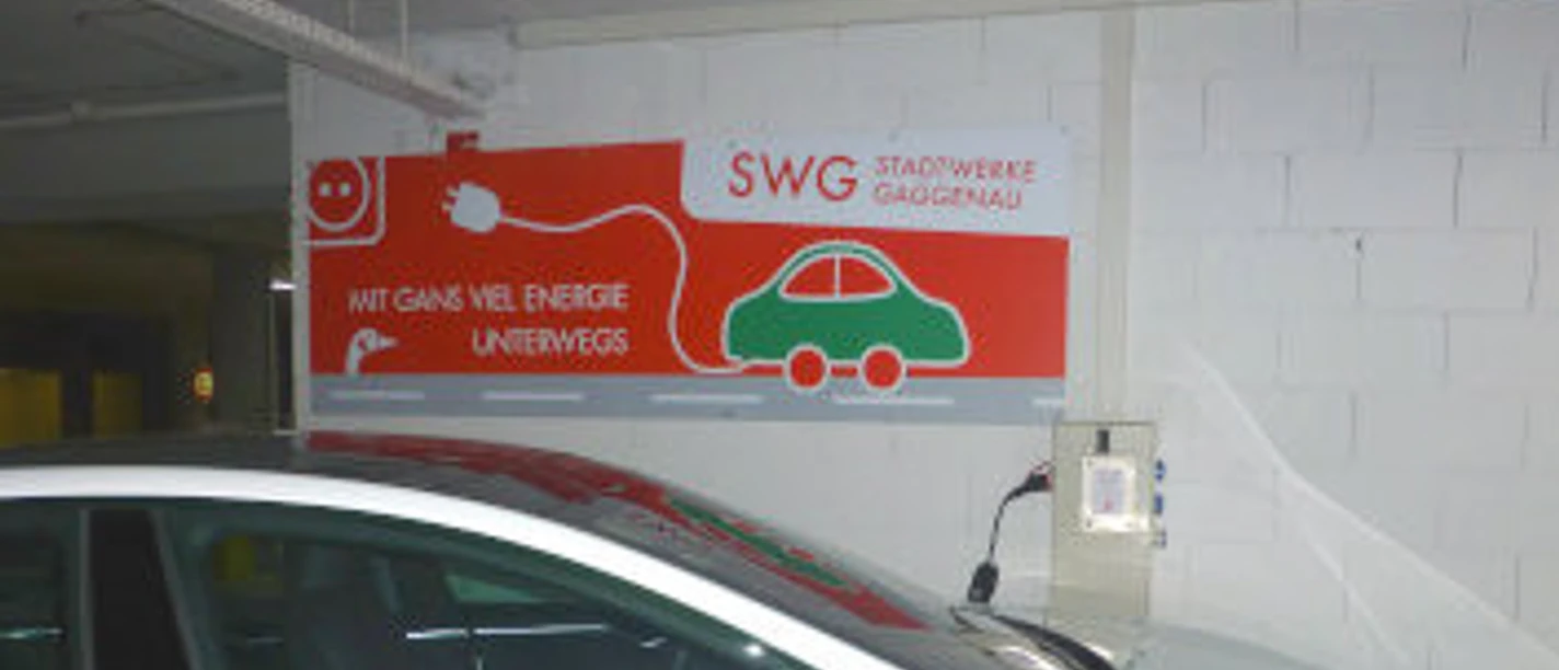 Ihre-Stadtwerke-Dienstleistungen-Elektrotankstelle-3