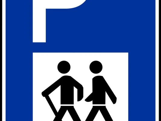 Schild Parkplatz.jpg