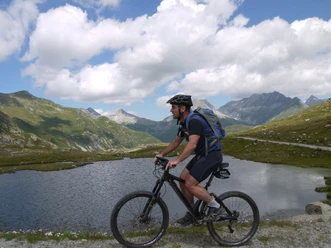 Mountainbiker beim Lai Urlaun