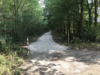 Das neu angelegte Teilstück des Wanderweges