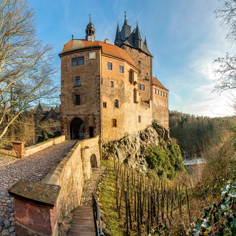Vue de l'entrée principale sur le château de Kriebstein au-dessus de la Zschopau, excursion, loisirs, Burgenland