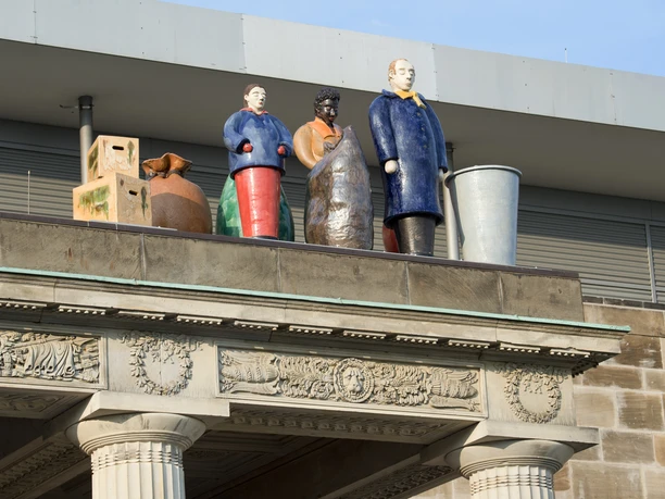 Die Fremden von Thomas Schütte Die Fremden von Thomas Schütte