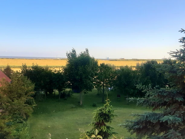 Blick-in-den-Garten-Haus-Katharina