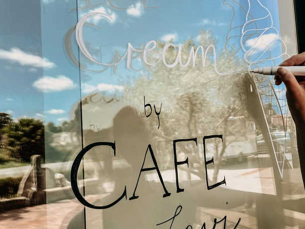 Café Levi Aussen