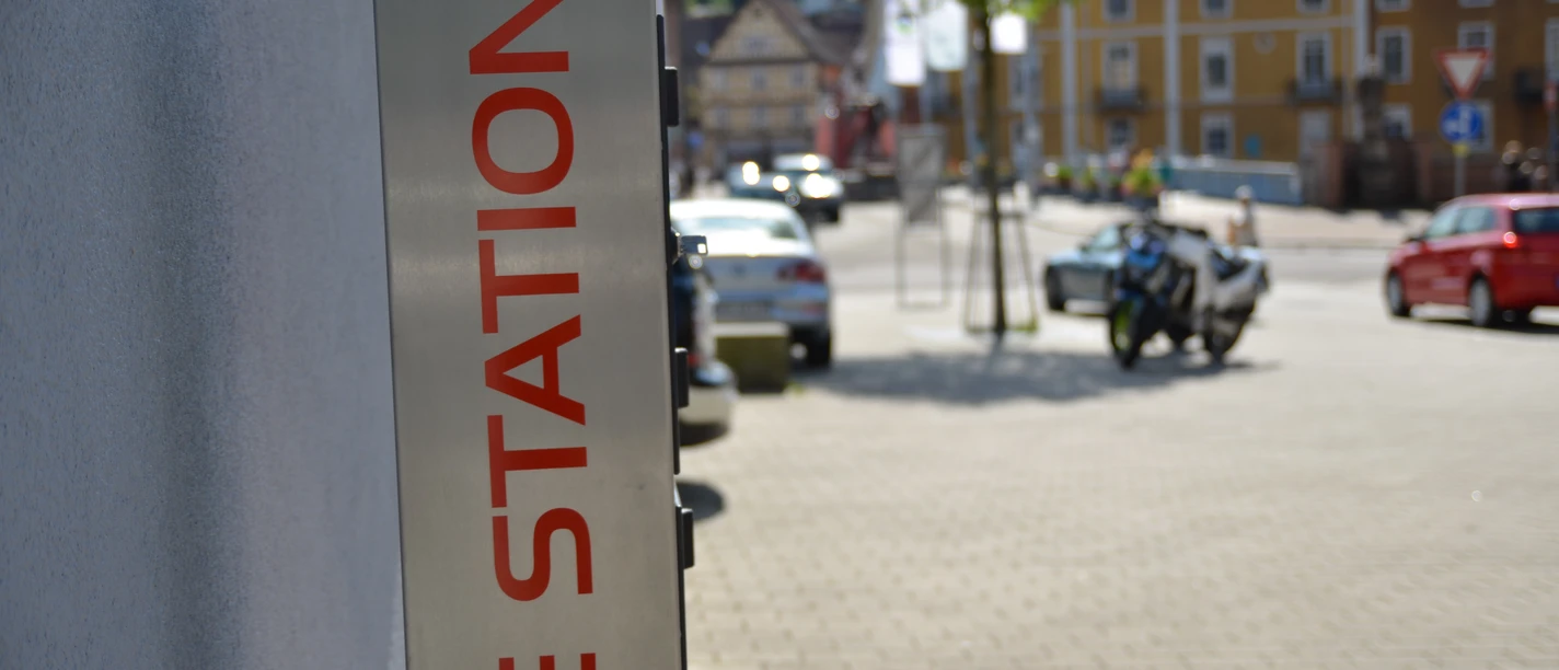 Gernsbach_E-Bike-Ladestation_Salmengasse_Salmenplatz_Innenstadt_2