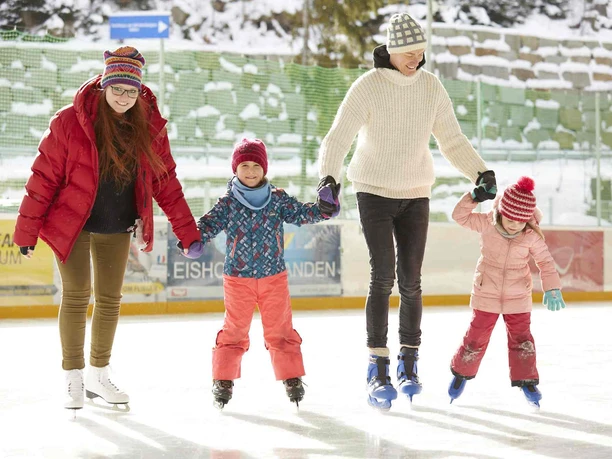 Schierker Feuerstein Arena - Eislaufen Schierker Feuerstein Arena - Eislaufen