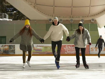 Schierker Feuerstein Arena - Eislaufen Schierker Feuerstein Arena - Eislaufen