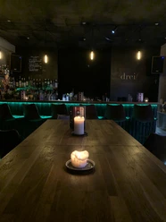 drei/ galerie • store • bar