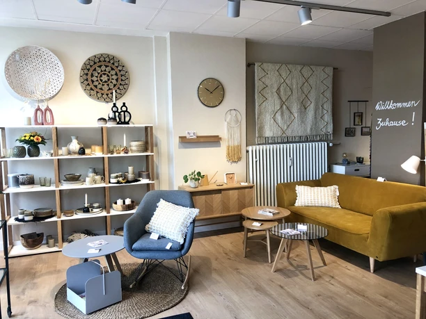 by design – möbel & mehr
