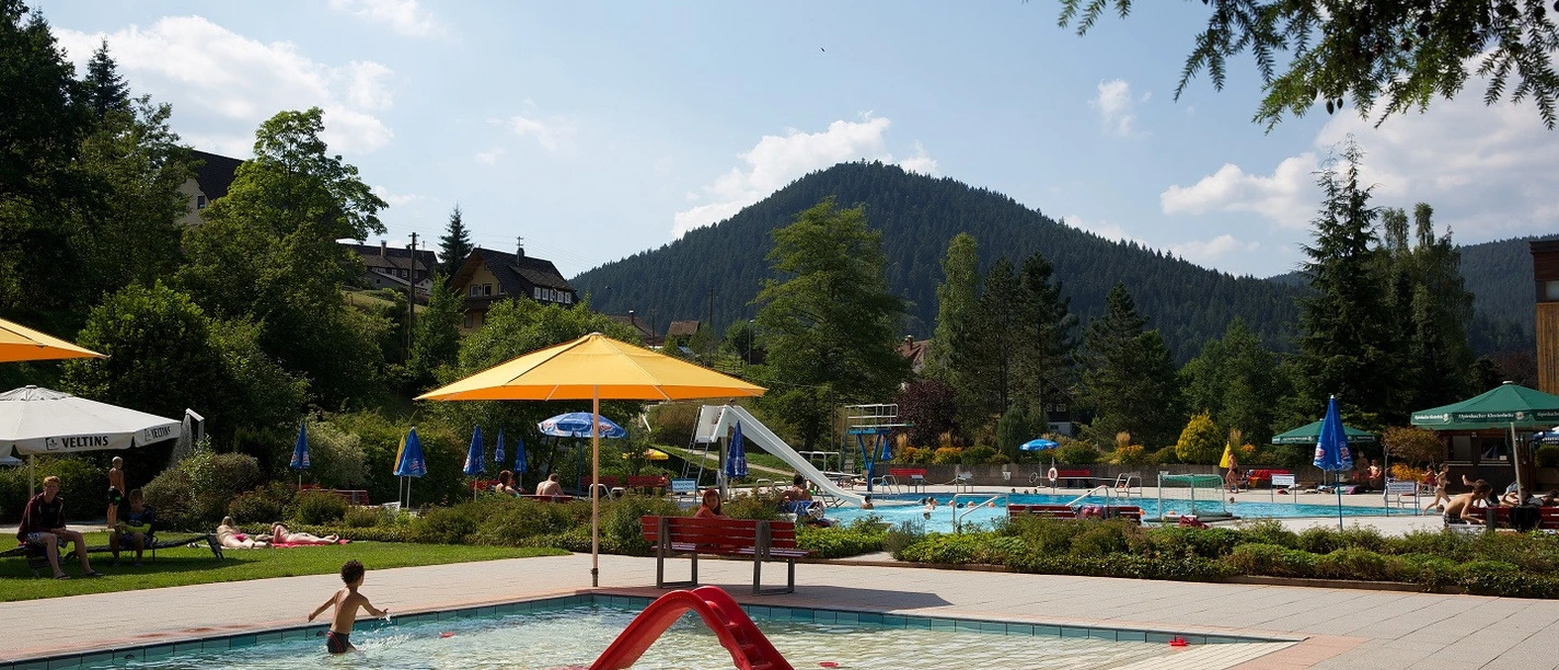 BAIE_Schwimmbad_Klosterreichenbach_3