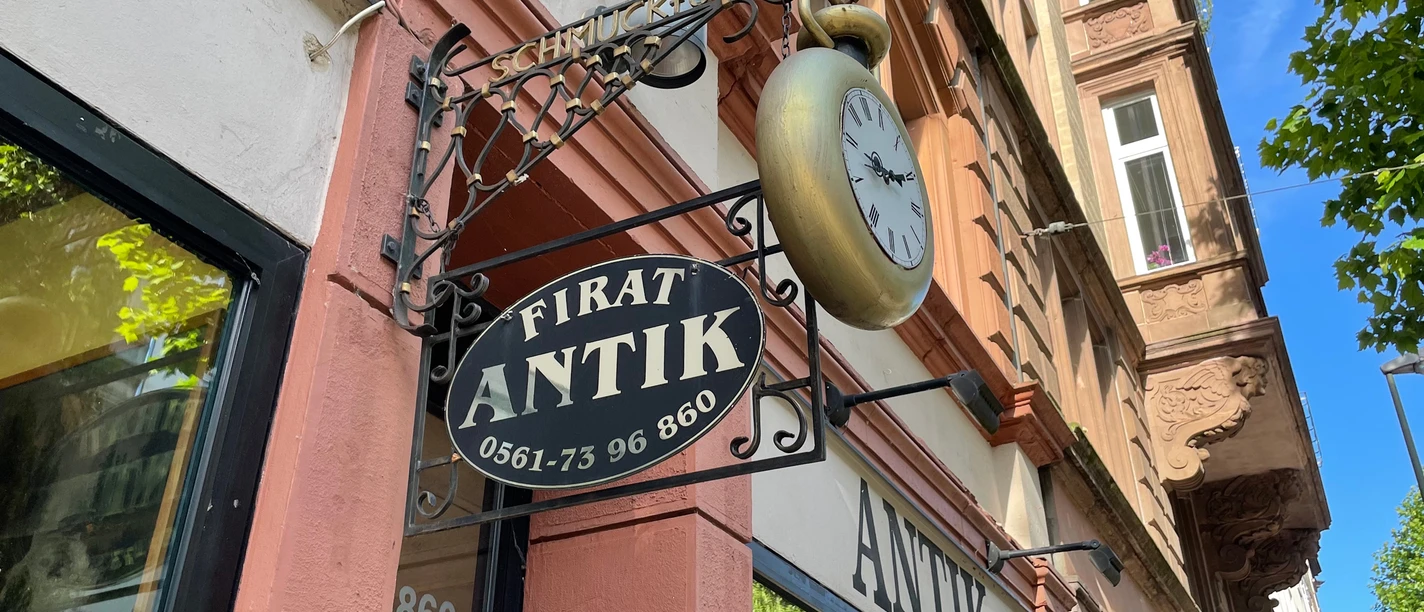 Firat Antiquitäten & Uhren
