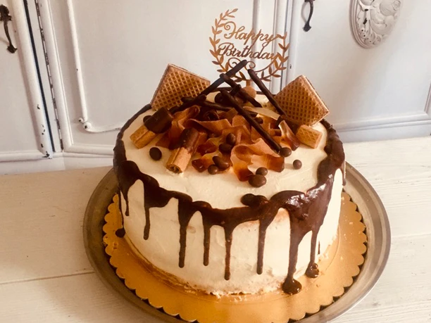 Hofcafé Hoitlingen Happy Birthday Torte