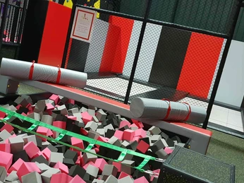 Indoorspielplatz Känguroom - Kampf der Gladiatoren Indoorspielplatz Känguroom - Kampf der Gladiatoren